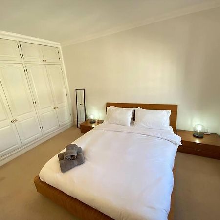 Wonderful Baker Street Flat! Appartement Londen Buitenkant foto