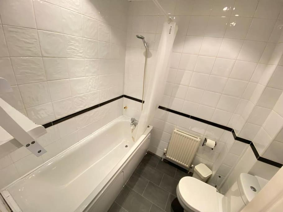 Wonderful Baker Street Flat! Appartement Londen Buitenkant foto
