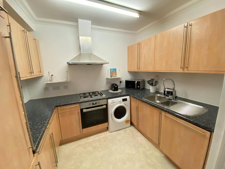 Wonderful Baker Street Flat! Appartement Londen Buitenkant foto